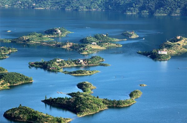 阳新仙岛湖旅游风景区